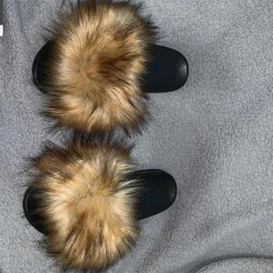 Furry brown slide in size 7.5.